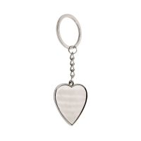Metalowy brelok w kształcie serca