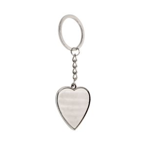 Metalowy brelok w kształcie serca