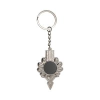 Dekoracyjny brelok metalowy w kształcie parzenicy z miejscem na grawer