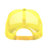 Tył czapki z daszkiem typu Trucker, 5-panelowa, biała z żółtą siateczką i regulacją